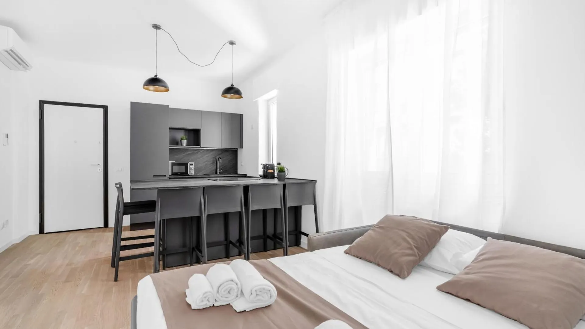 Apartment Mi Casa - Appartamento In Ponte Nuovo Milan Italy