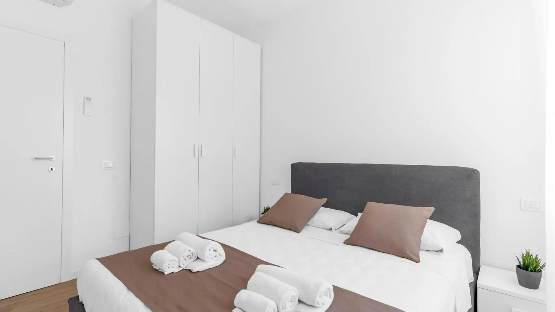 Mi Casa - Appartamento In Ponte Nuovo Milan Apartment