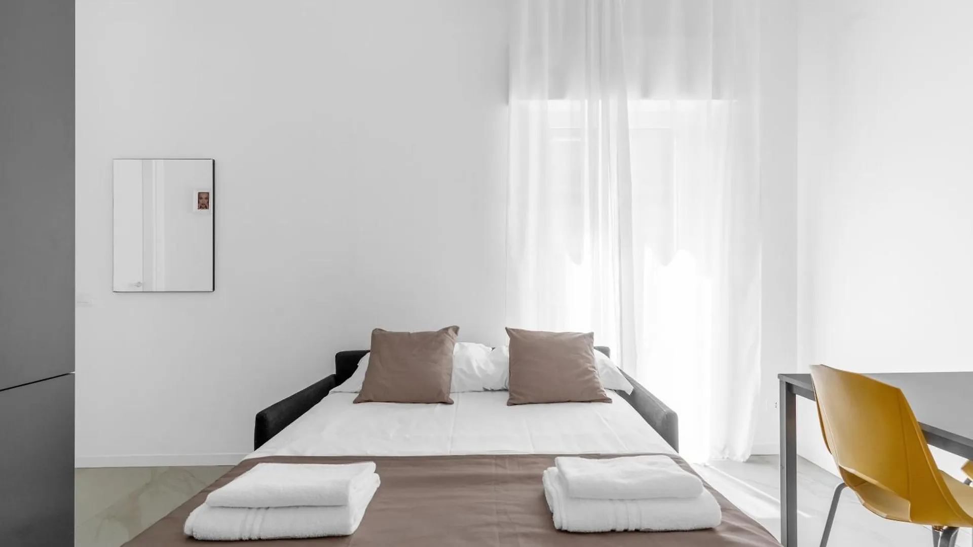 Mi Casa - Appartamento In Ponte Nuovo Milan 0*,