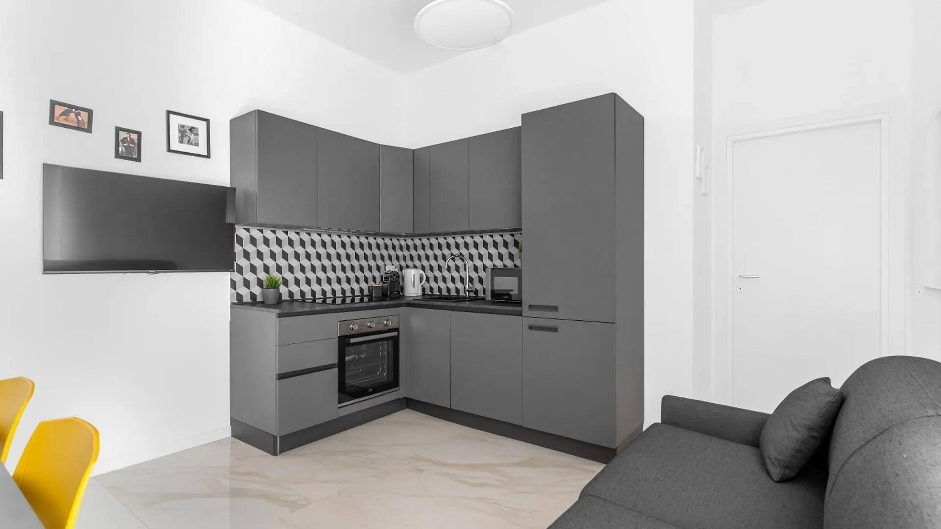 Mi Casa - Appartamento In Ponte Nuovo Milan 0*,  Italy